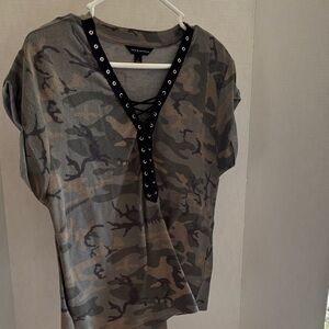 Rock & Republic Camouflage Lace-Up Short Sleeve Top